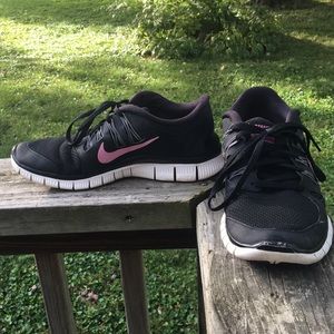 Black Nike Free 5.0